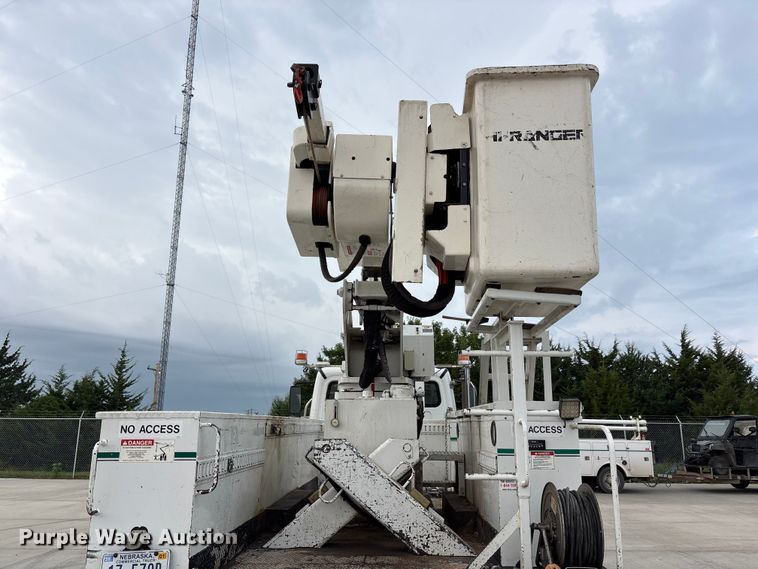 image for item FP3014 2016 Freightliner M2 bucket truck