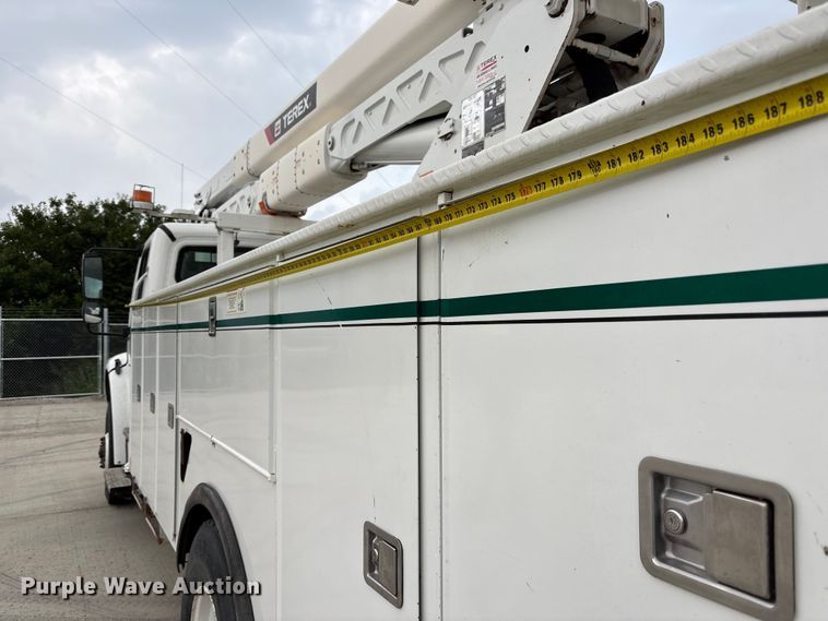 image for item FP3014 2016 Freightliner M2 bucket truck