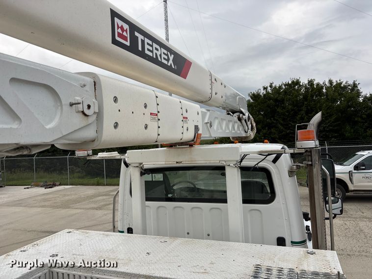 image for item FP3014 2016 Freightliner M2 bucket truck