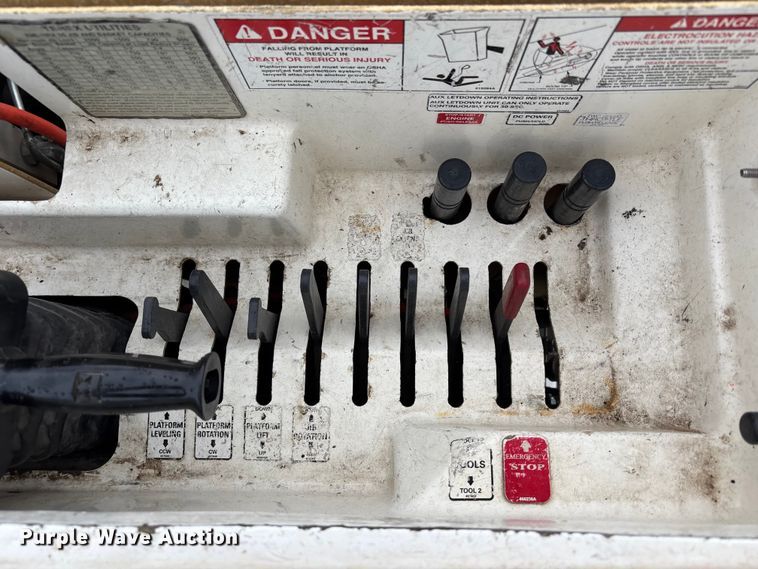 image for item FP3014 2016 Freightliner M2 bucket truck