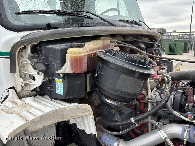 image for item FP3014 2016 Freightliner M2 bucket truck