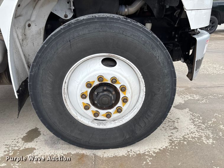 image for item FP3014 2016 Freightliner M2 bucket truck