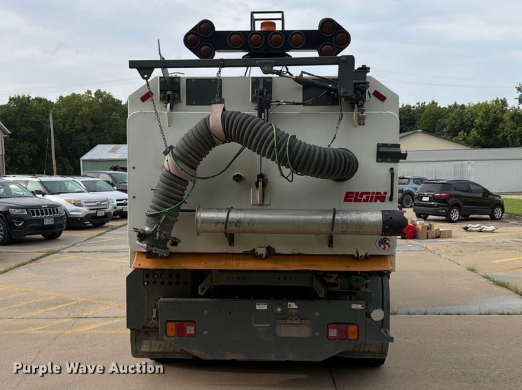 image for item FP4032 2009 Freightliner Business Class M2 street sweeper truck