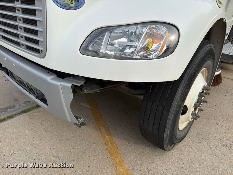 image for item FP4032 2009 Freightliner Business Class M2 street sweeper truck
