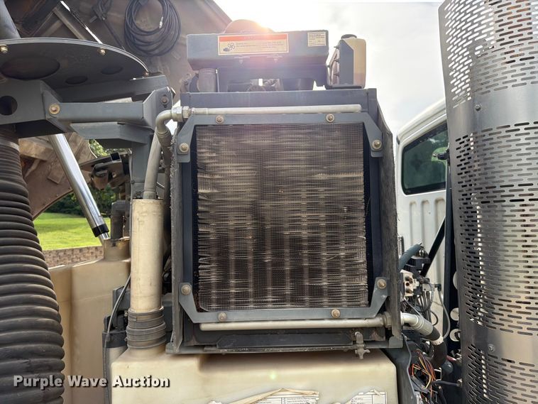 image for item FP4032 2009 Freightliner Business Class M2 street sweeper truck