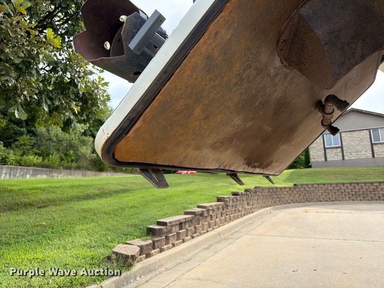 image for item FP4032 2009 Freightliner Business Class M2 street sweeper truck