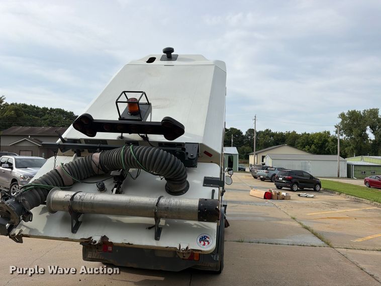 image for item FP4032 2009 Freightliner Business Class M2 street sweeper truck