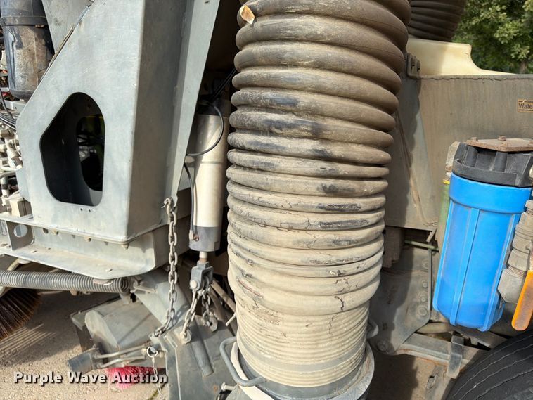 image for item FP4032 2009 Freightliner Business Class M2 street sweeper truck