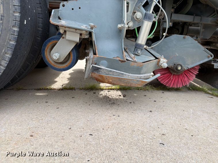 image for item FP4032 2009 Freightliner Business Class M2 street sweeper truck
