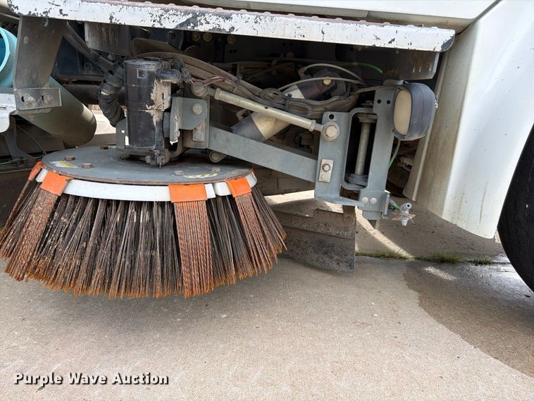 image for item FP4032 2009 Freightliner Business Class M2 street sweeper truck