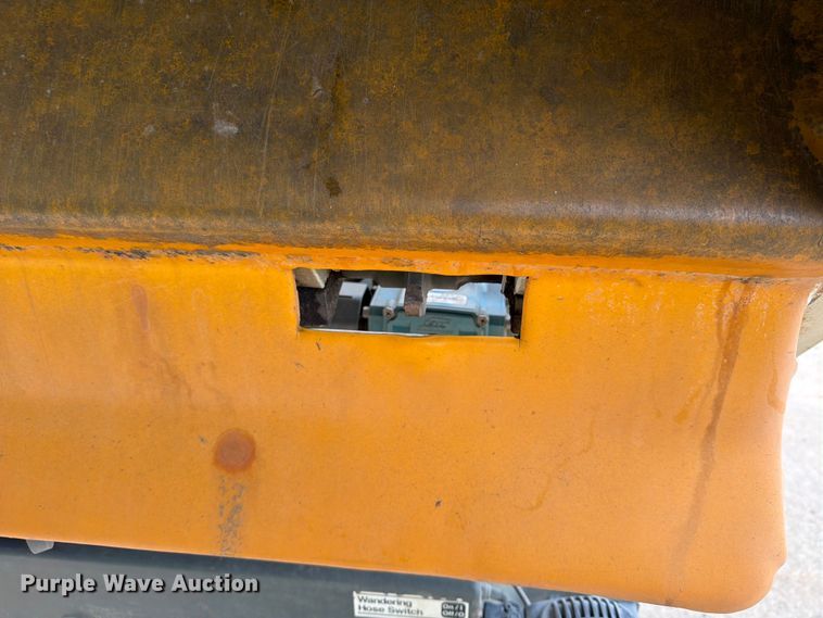image for item FP4032 2009 Freightliner Business Class M2 street sweeper truck