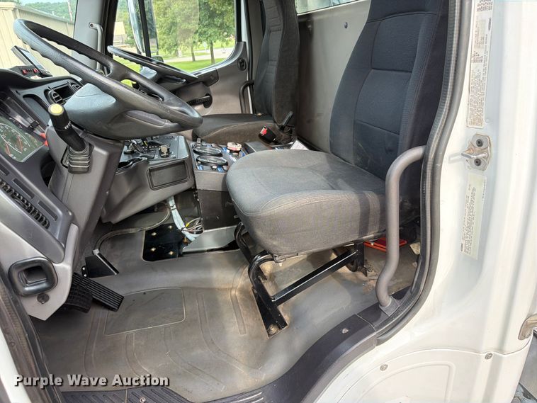 image for item FP4032 2009 Freightliner Business Class M2 street sweeper truck