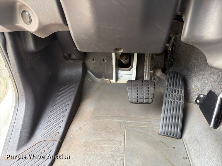 image for item FP4032 2009 Freightliner Business Class M2 street sweeper truck