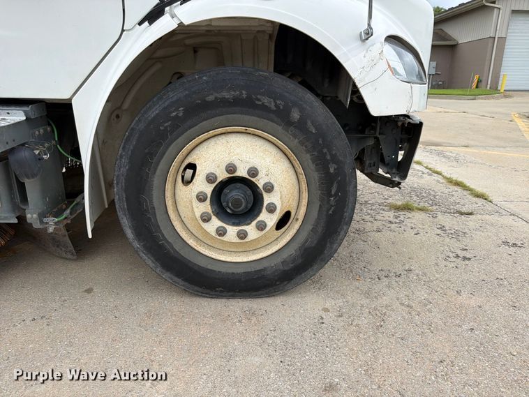 image for item FP4032 2009 Freightliner Business Class M2 street sweeper truck