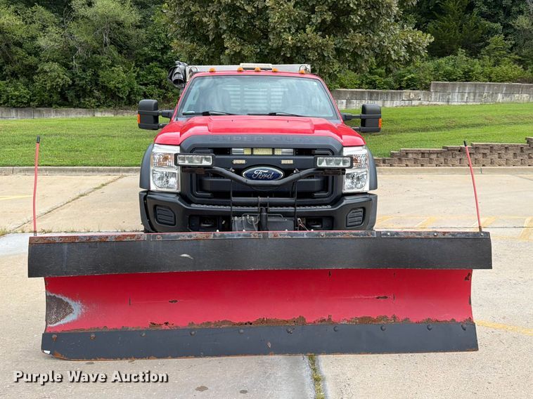 image for item FP4033 2016 Ford F550 Super Duty flatbed truck