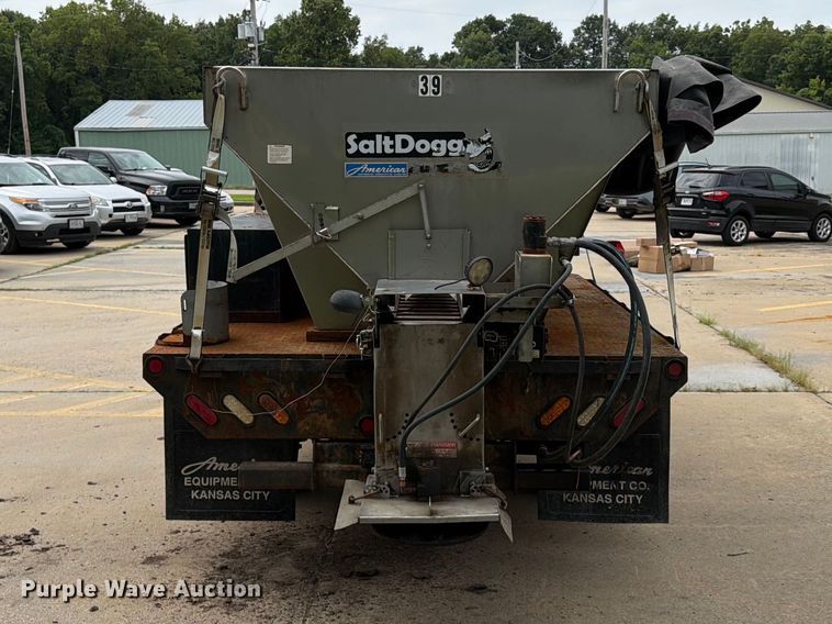 image for item FP4033 2016 Ford F550 Super Duty flatbed truck