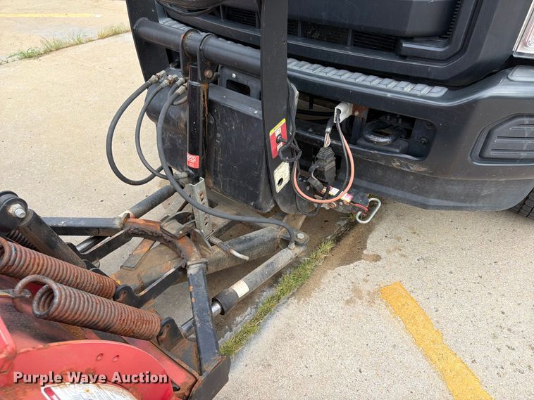 image for item FP4033 2016 Ford F550 Super Duty flatbed truck