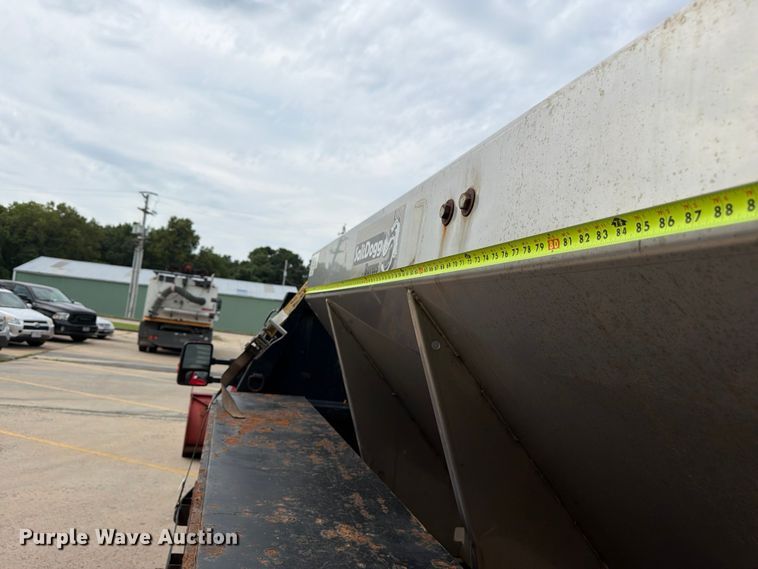 image for item FP4033 2016 Ford F550 Super Duty flatbed truck