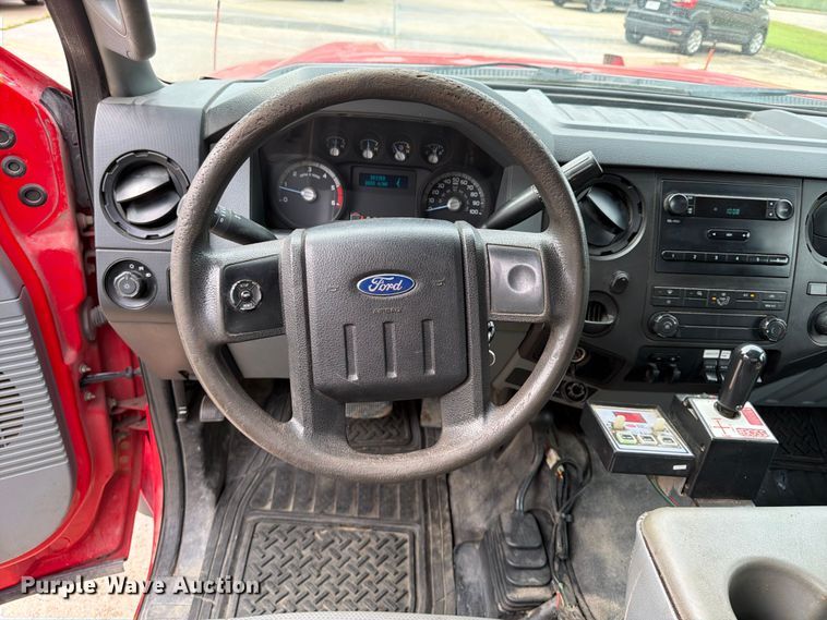 image for item FP4033 2016 Ford F550 Super Duty flatbed truck