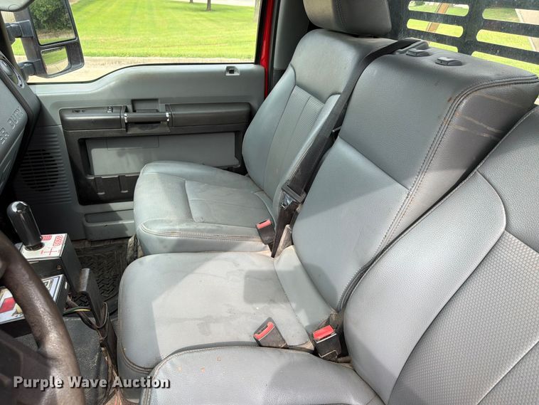 image for item FP4033 2016 Ford F550 Super Duty flatbed truck