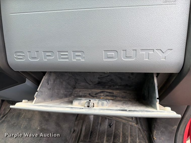 image for item FP4033 2016 Ford F550 Super Duty flatbed truck