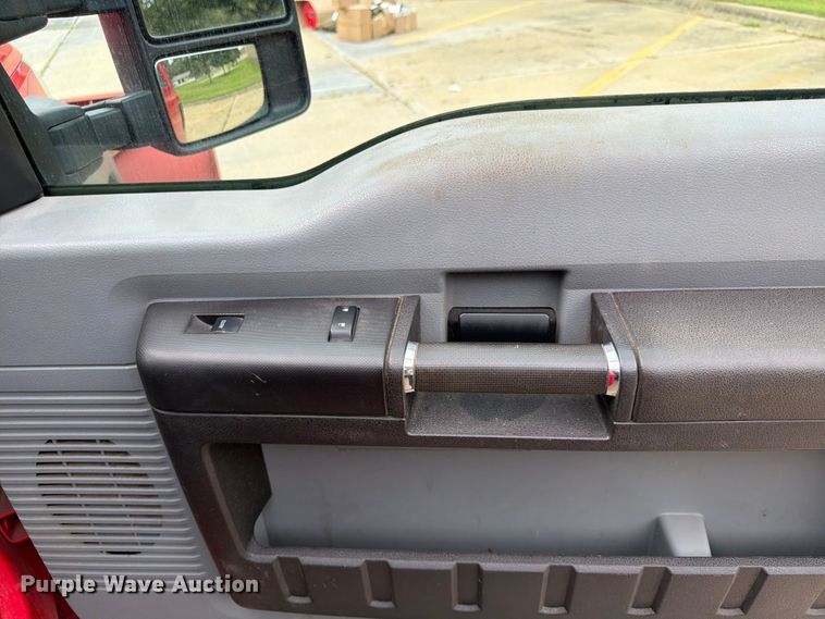 image for item FP4033 2016 Ford F550 Super Duty flatbed truck