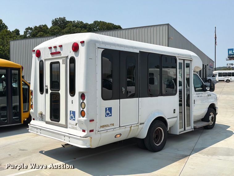 image for item FT6121 2012 Ford Eldorado E350 Super Duty shuttle bus