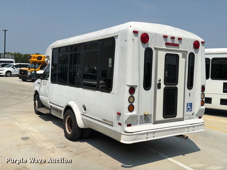 image for item FT6121 2012 Ford Eldorado E350 Super Duty shuttle bus