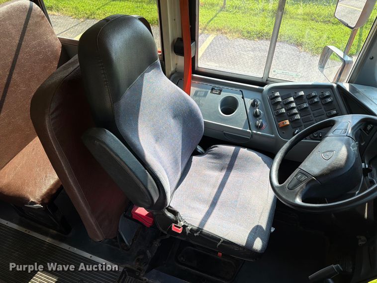 image for item FT6149 2016 IC school bus