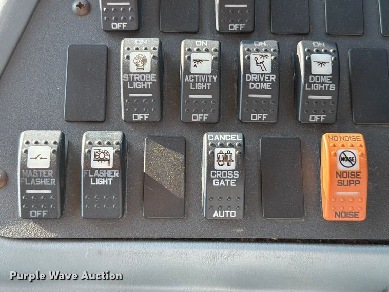 image for item FT6149 2016 IC school bus