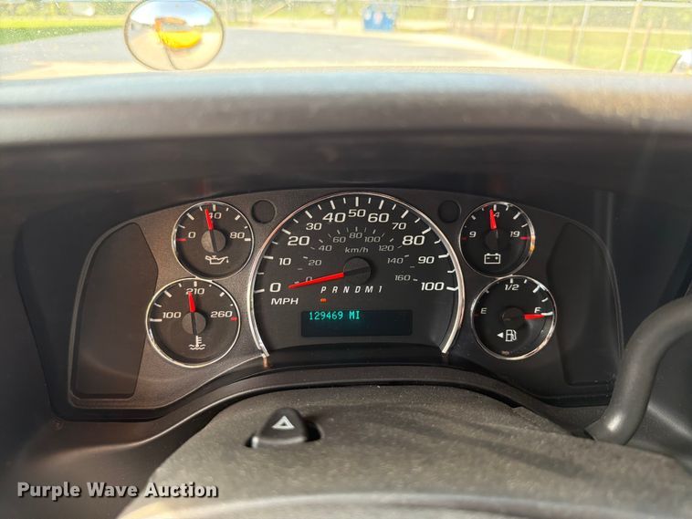 2011 Thomas Savana G3500