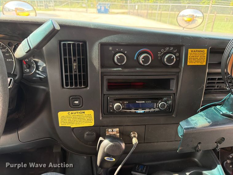 2013 Thomas Savana G4500