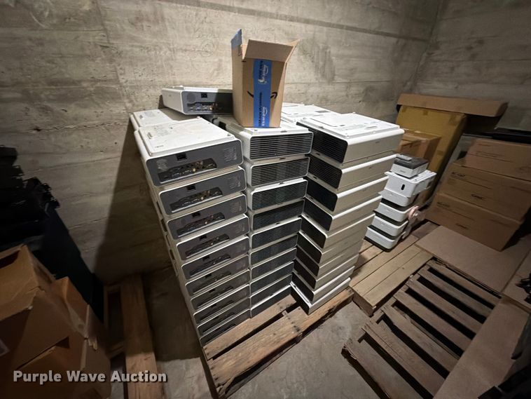 image for item FT6656 Projectors