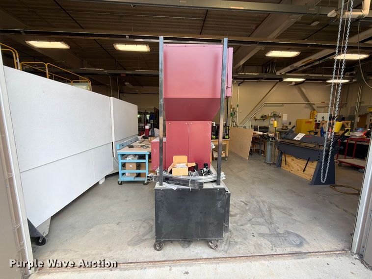 image for item FT6659 Paint booth