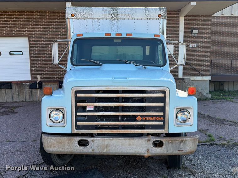 image for item FT6661 1989 International 1654 box truck