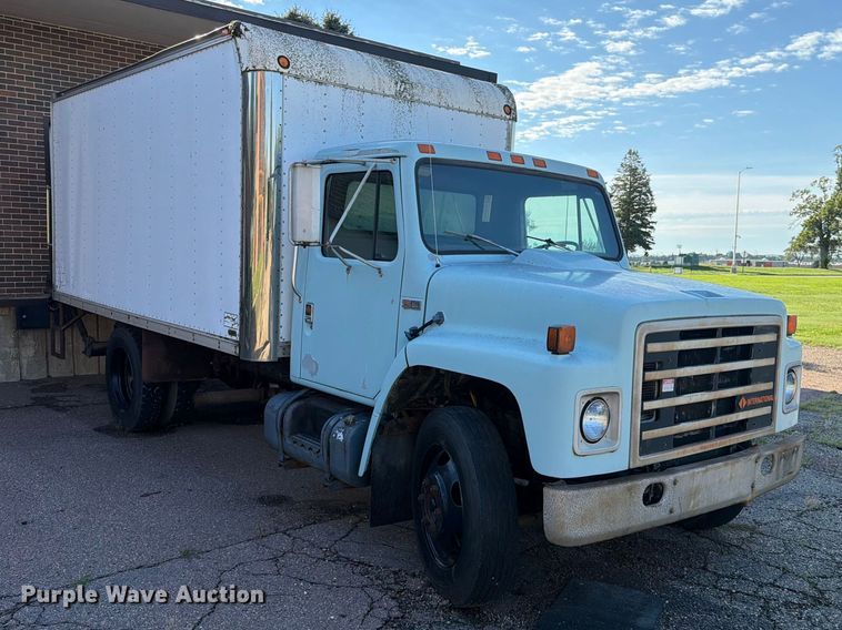image for item FT6661 1989 International 1654 box truck