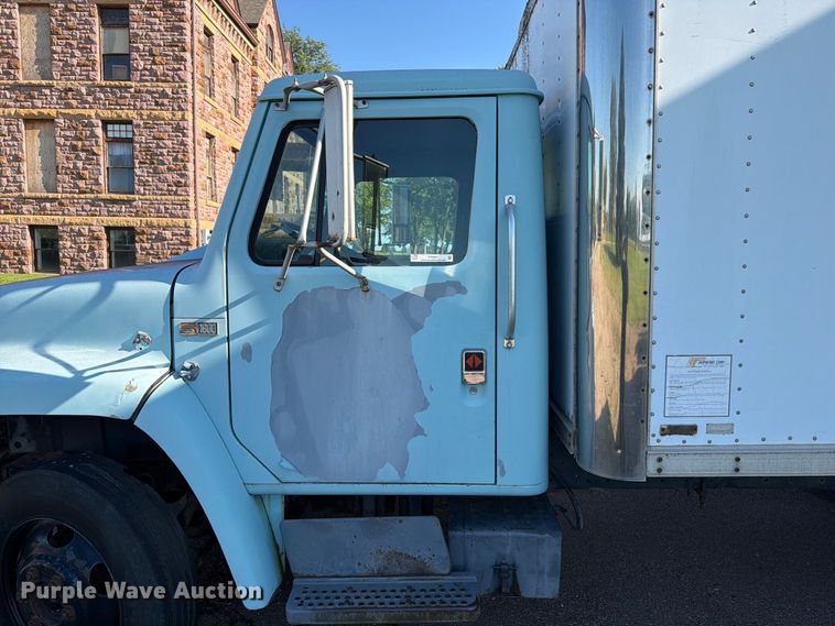 image for item FT6661 1989 International 1654 box truck