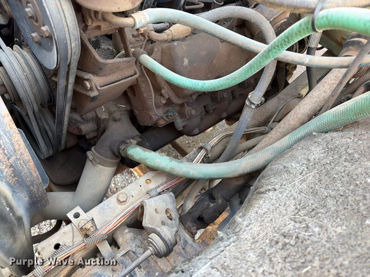 image for item FT6661 1989 International 1654 box truck