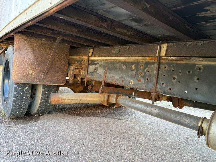 image for item FT6661 1989 International 1654 box truck