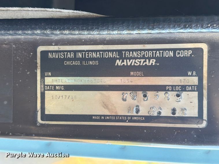image for item FT6661 1989 International 1654 box truck
