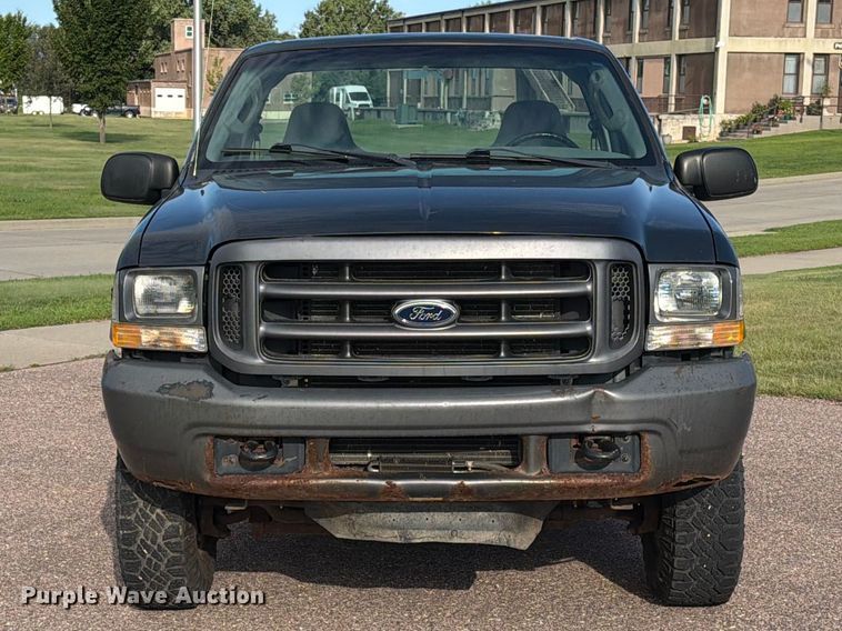 image for item FT6662 2004 Ford F-250 pickup truck