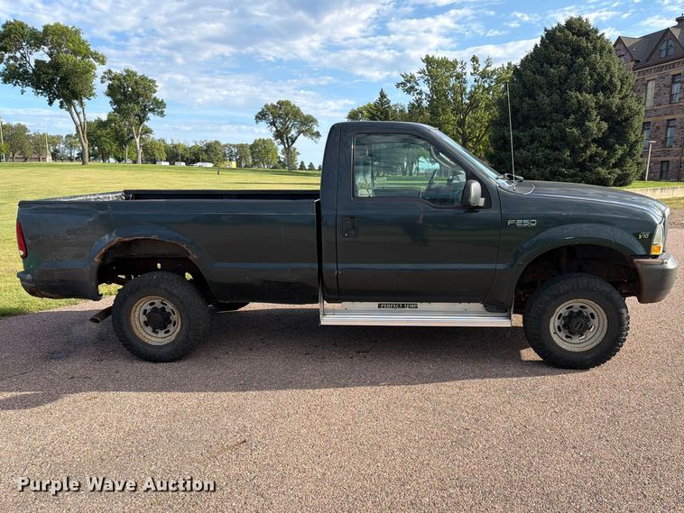 image for item FT6662 2004 Ford F-250 pickup truck