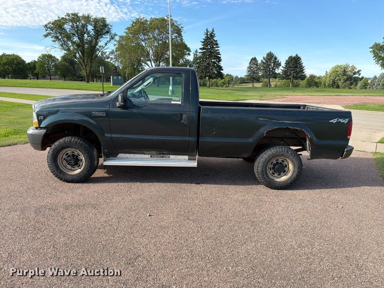 image for item FT6662 2004 Ford F-250 pickup truck