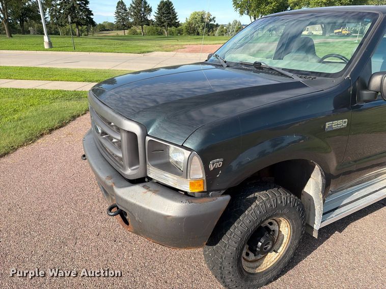 image for item FT6662 2004 Ford F-250 pickup truck