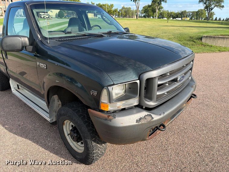 image for item FT6662 2004 Ford F-250 pickup truck