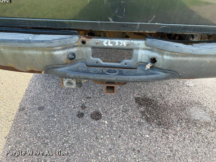 image for item FT6662 2004 Ford F-250 pickup truck