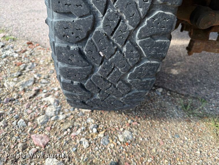 image for item FT6662 2004 Ford F-250 pickup truck