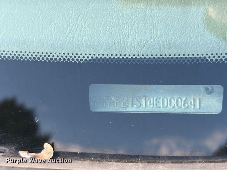 image for item FT6662 2004 Ford F-250 pickup truck