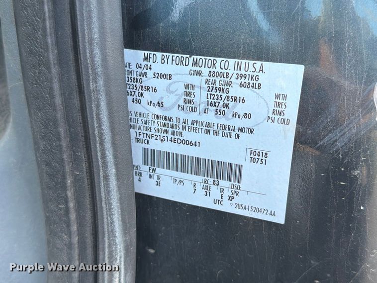 image for item FT6662 2004 Ford F-250 pickup truck