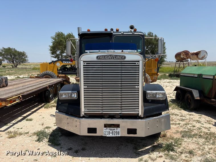 image for item JM9405 1988 Freightliner MB80 semi truck